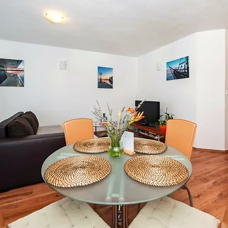 Apartment Thalassa *