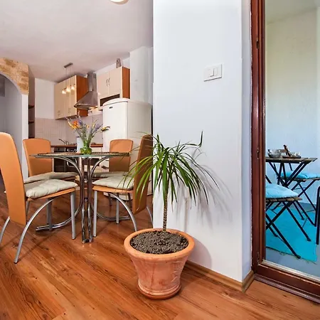 Apartment Thalassa *